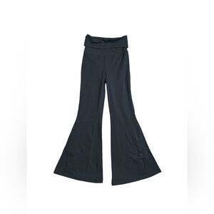 aerie Black High-Waist Super Flared Foldover Leggings Size M (short length)